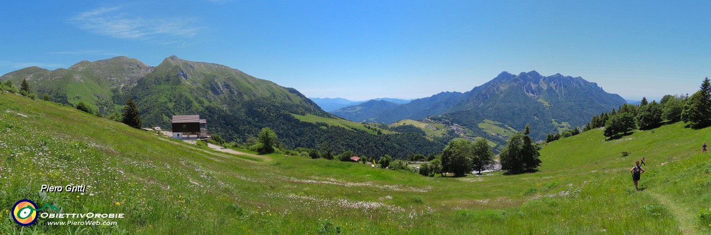64 Rientriamo al parcheggio d'Alpe Arera.jpg